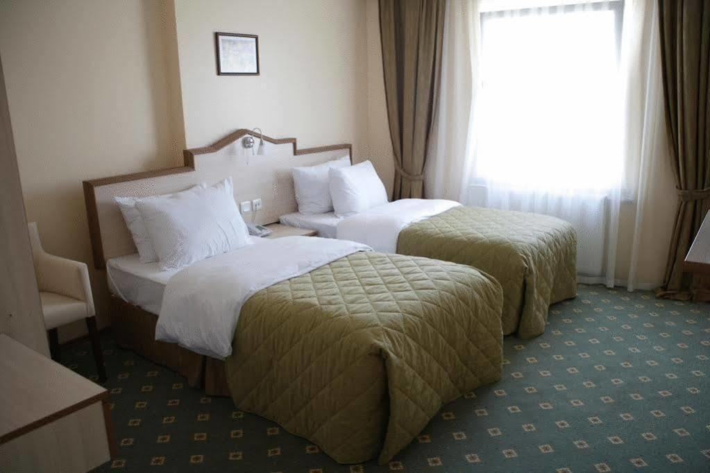Hotel City Черкезкёй Экстерьер фото